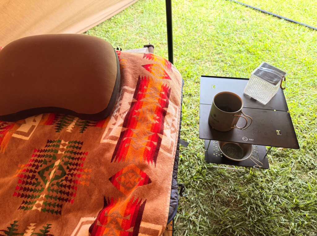 ソロキャンプ｜キャンツーにおすすめの軽量コンパクトなテーブル【ZEN Camps Air-2 Table 】